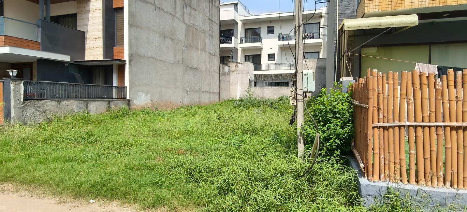 Sector 79 plot for sale image 3